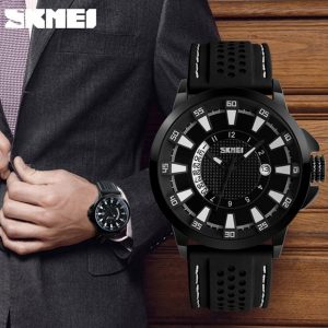 Black Quartz for Men Water Resistant Fashion Silicone Calendar Watches