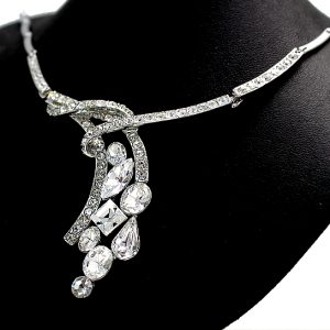 Different Shape of Crystal with Shiny Chrome Plating Necklace Set NS2233A
